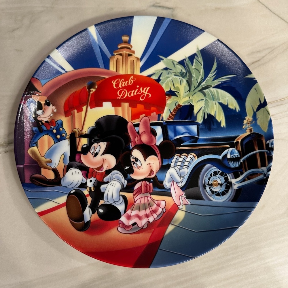 Disney MGM Studios Mickey Mouse Minnie Mouse Goofy Collectible Art Plate 582